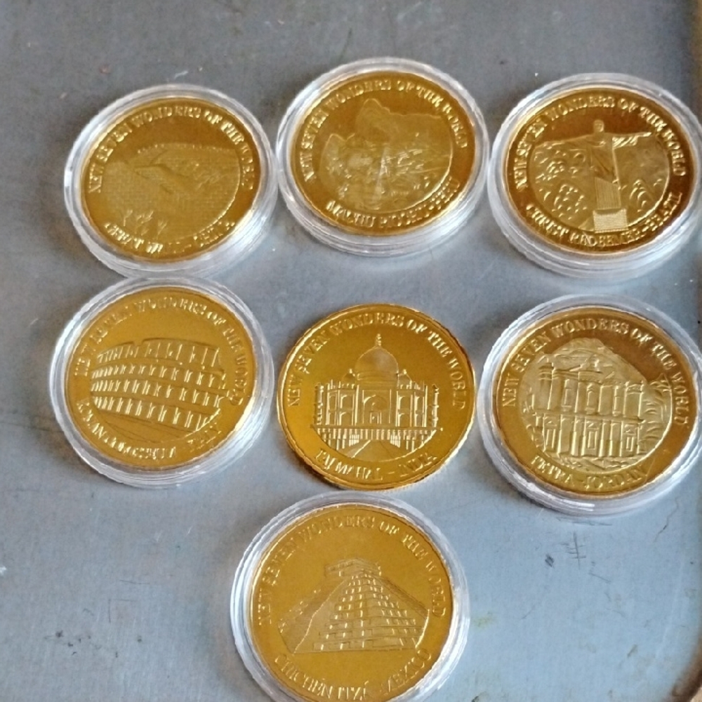 Golden 7 Wonders of the World Commemorative Mint Coins Set
